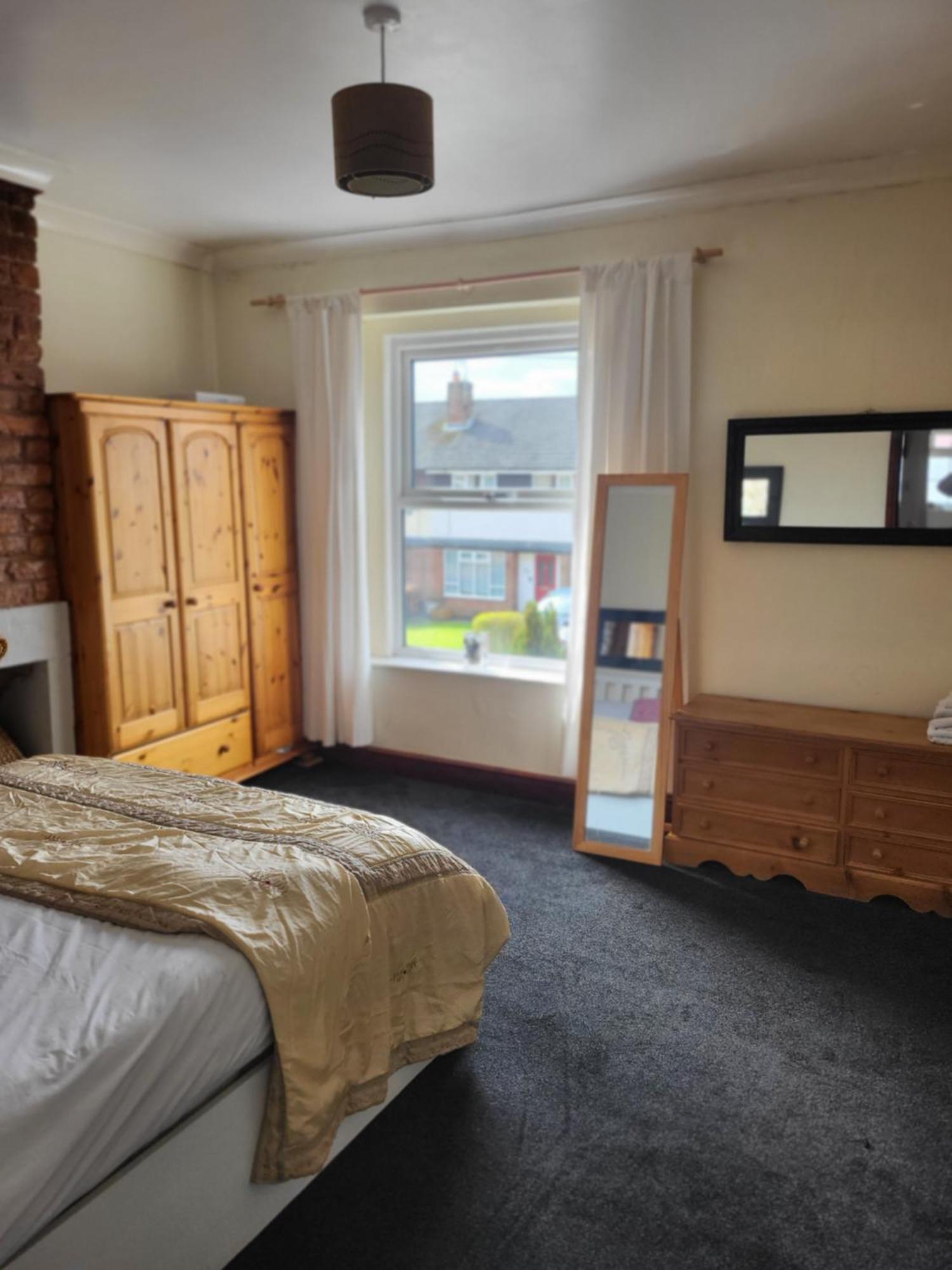 Cosy Cottage Чорли Экстерьер фото